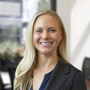 Colleen Client Service Support Financial Planner Photo