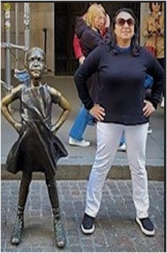 Mayra VP Financial Consultant at Charles Schwab Career Path